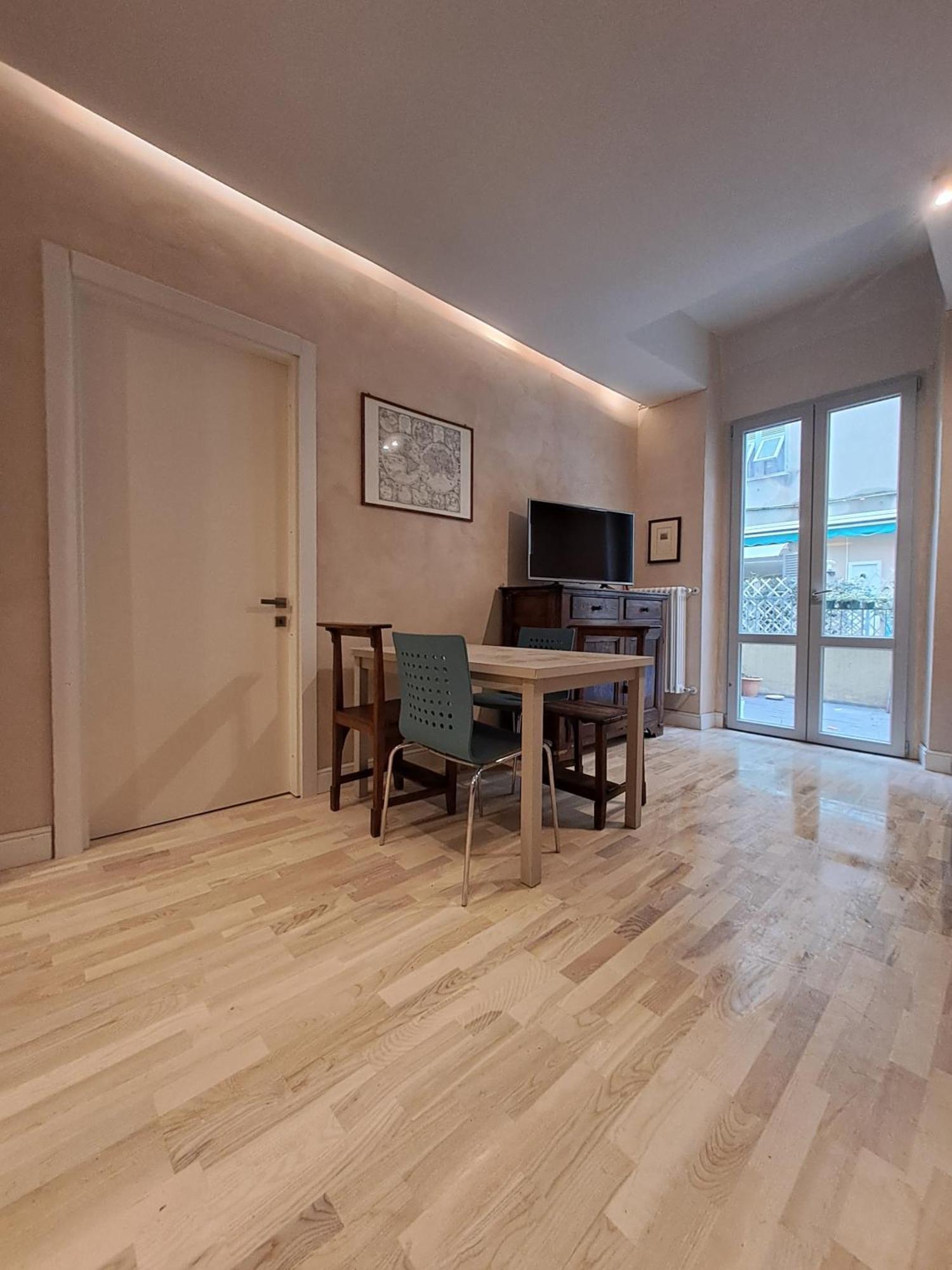 Rock&White Apartment Генуа Екстериор снимка