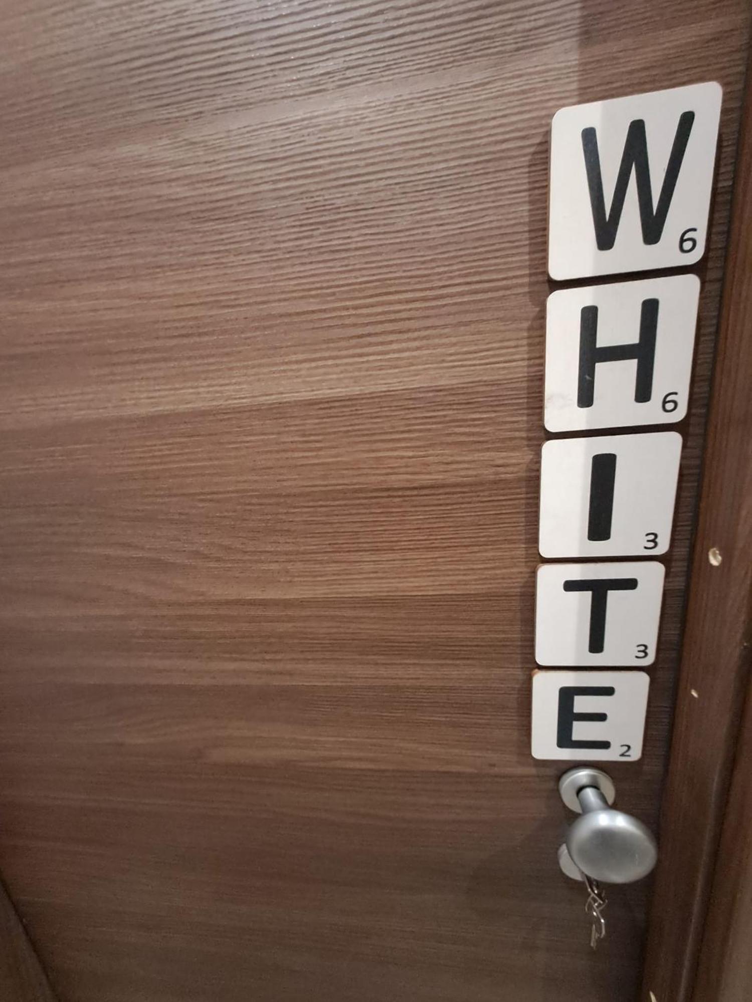 Rock&White Apartment Генуа Екстериор снимка