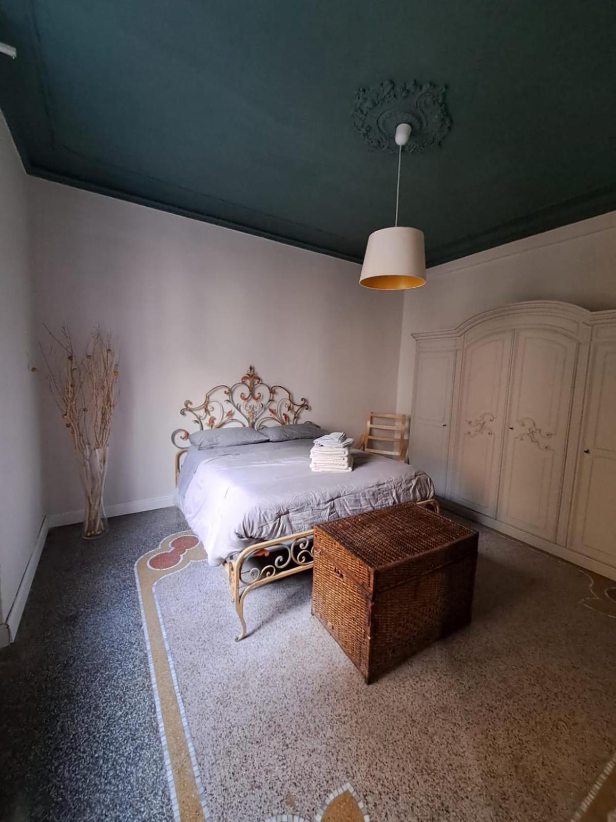 Rock&White Apartment Генуа Екстериор снимка